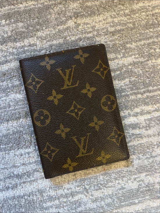 Louis Vuitton Accessories - Louis Vuitton Monogram Passport Holder in Classic Monogram Print